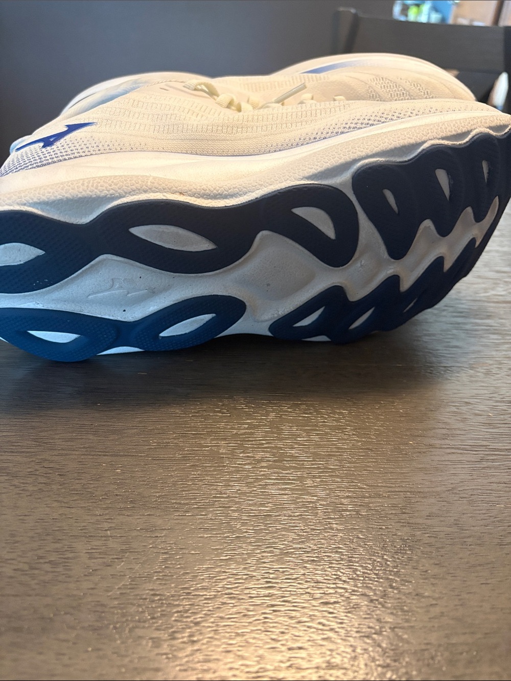 Mizuno White Running Shoes with Blue green and yellow accents - Picture 3 of 5